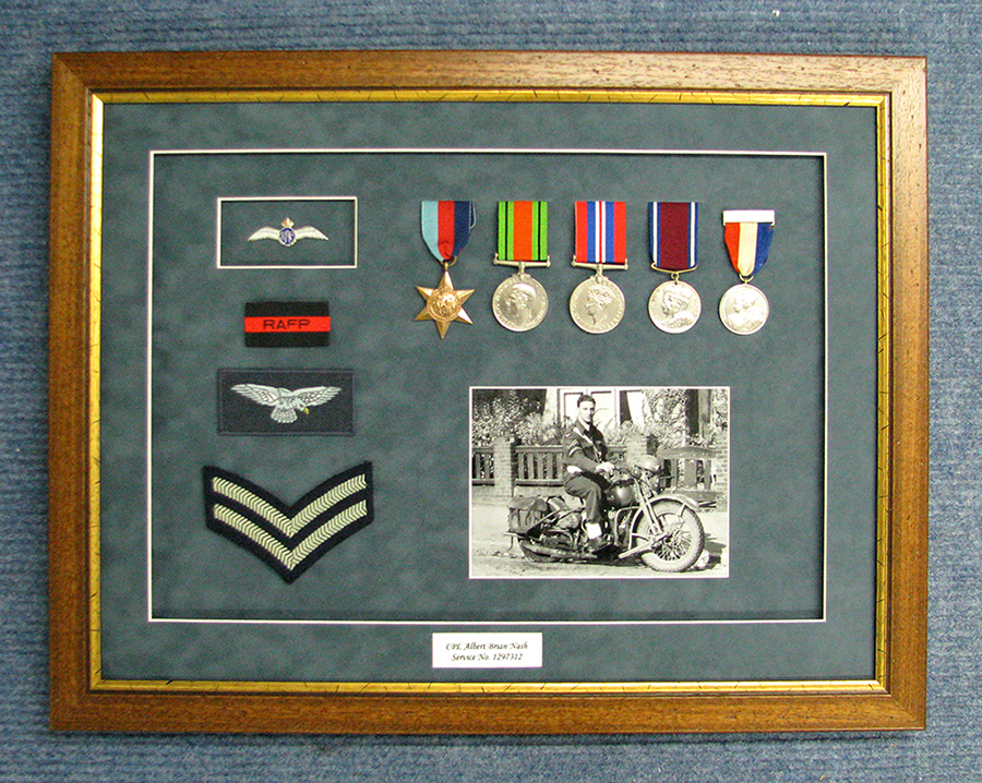 Medal Framing | Swan Artworks